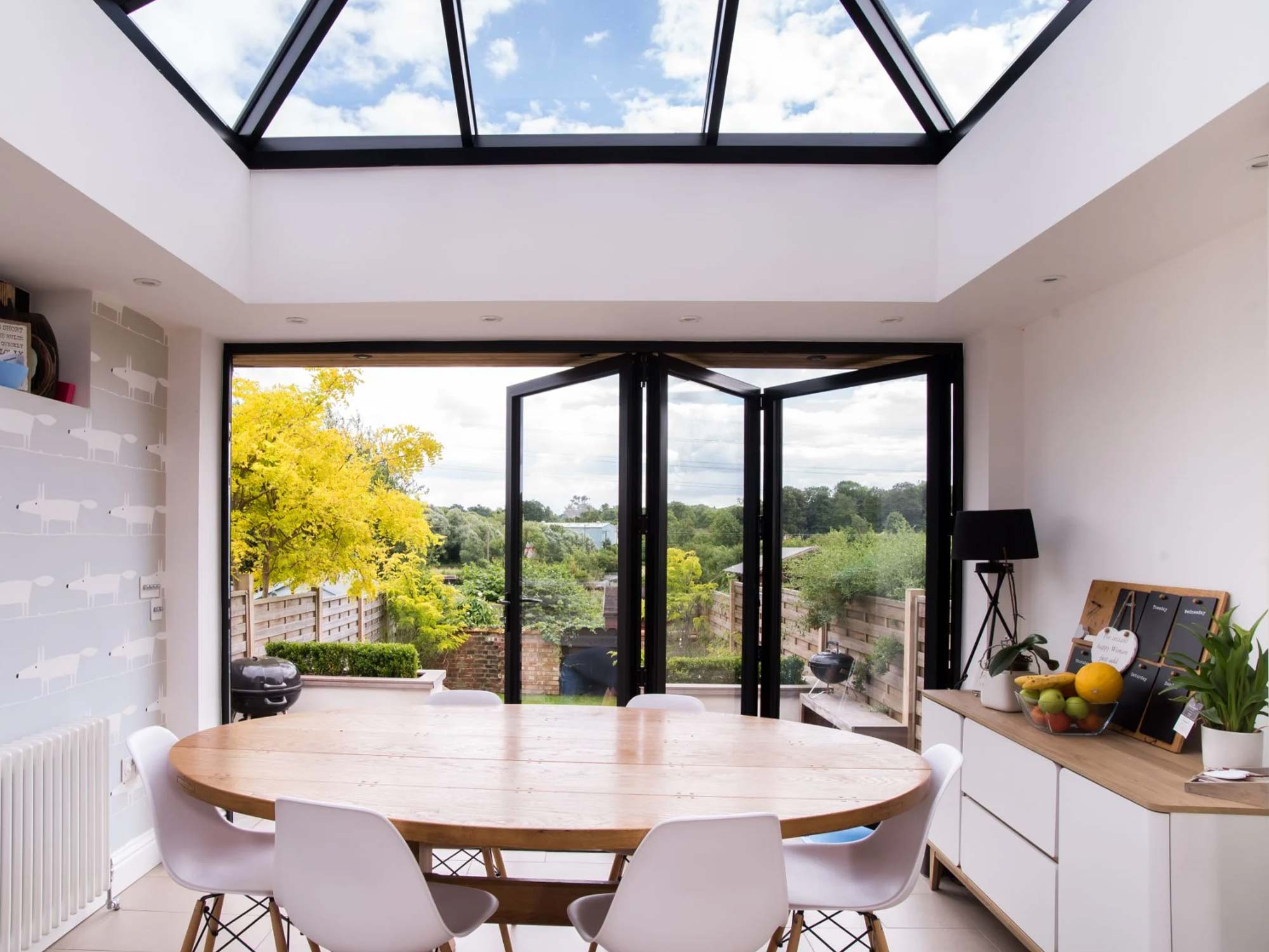 bifolds_1000x750px